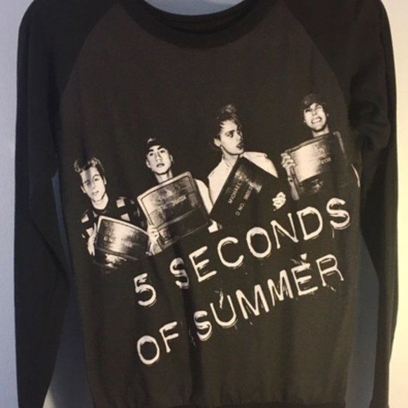 5 Seconds Of Summer Tops - 5 Seconds of Summer Long Sleeve T & Bracelet